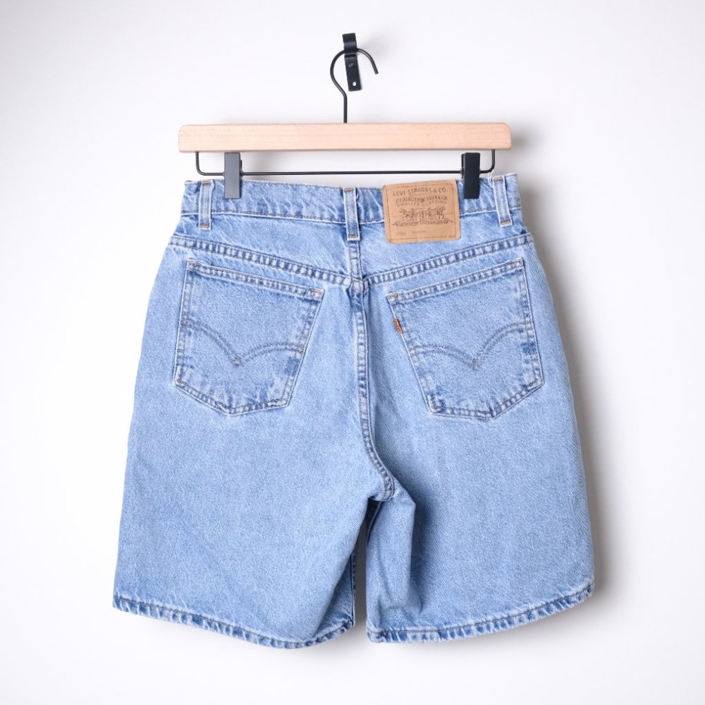 Vintage Levis High Waisted 950 Relaxed Fit Stonewash Denim Shorts Size 9 - Picture 5 of 7